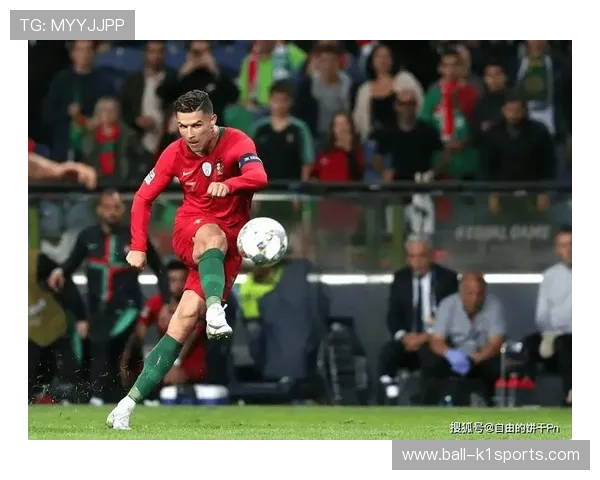 足球史上最具影响力的十大球星盘点及其传奇故事 足球史上最具影响力的十大球星盘点及其传奇故事