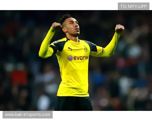 足球巨星的日常训练与生活揭秘：从清晨到深夜的挑战与坚持